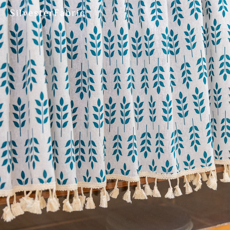 Close‑up of Green Leaf Farmhouse Cafe Curtain