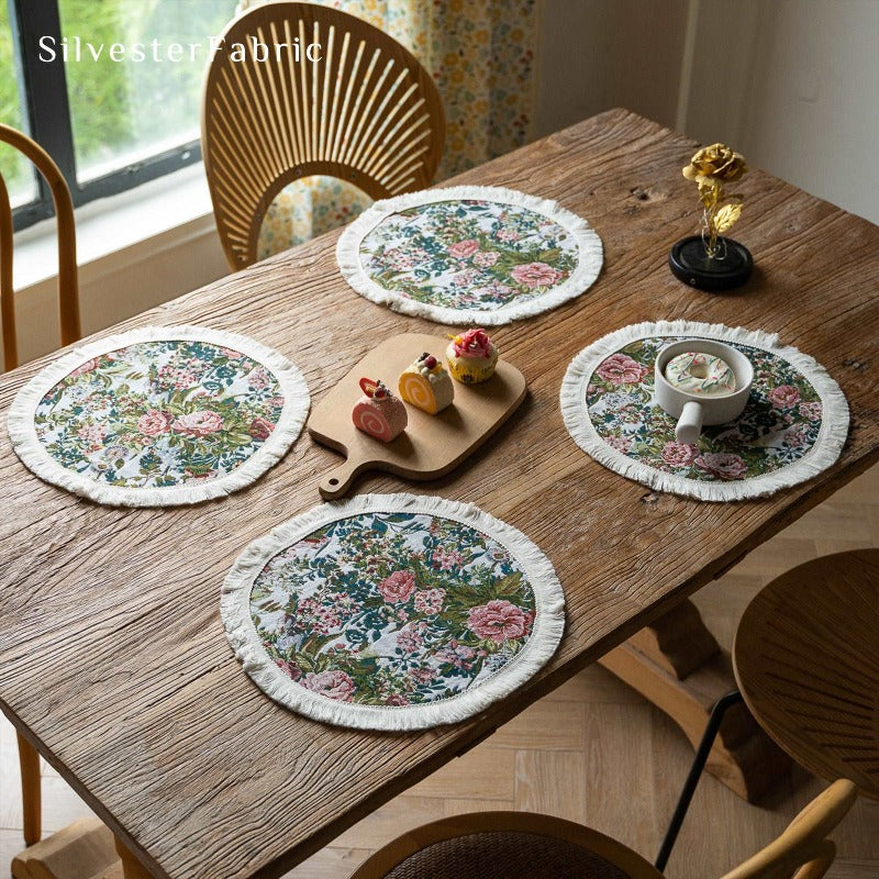 Vintage Table Runner丨Floral Fabric - SilvesterFabric