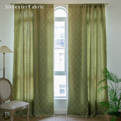Close‑up of Green Curtain corner