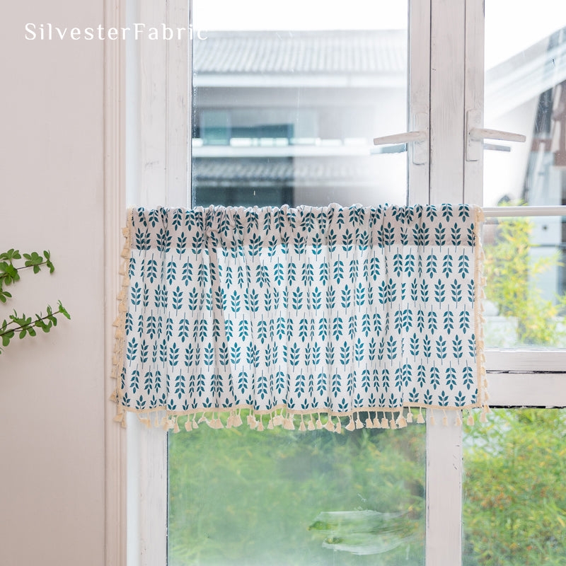 Close‑up of Green Leaf Farmhouse Cafe Curtain corner