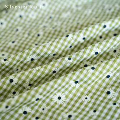 Close‑up of Green Cafe Curtain corner