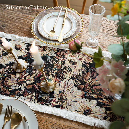 Fall Table Runner丨Black Daisy Pattern - Silvester Fabric