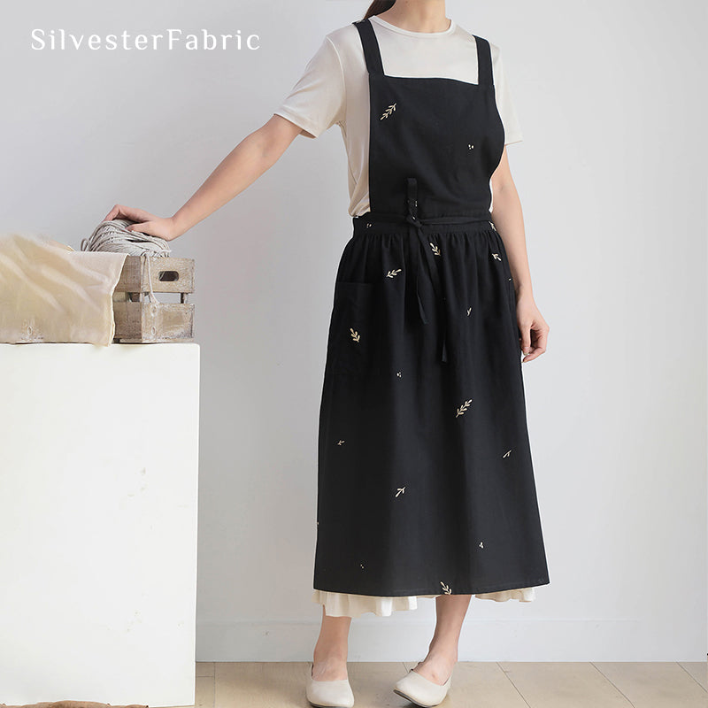 Floral Embroidered Black Apron丨Black Apron With Pockets