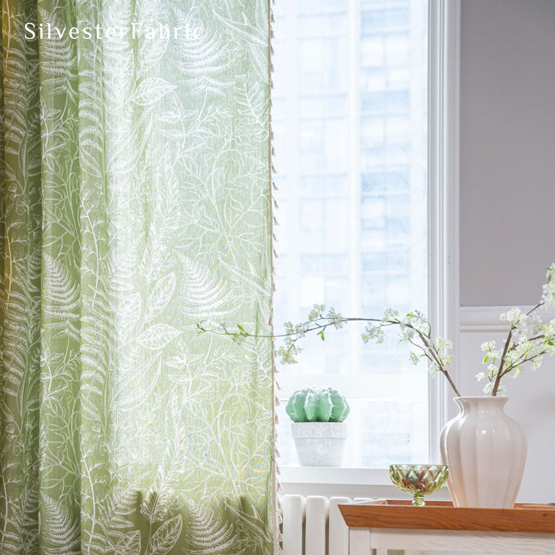 Close‑up of Green Botanical Farmhouse Curtain
