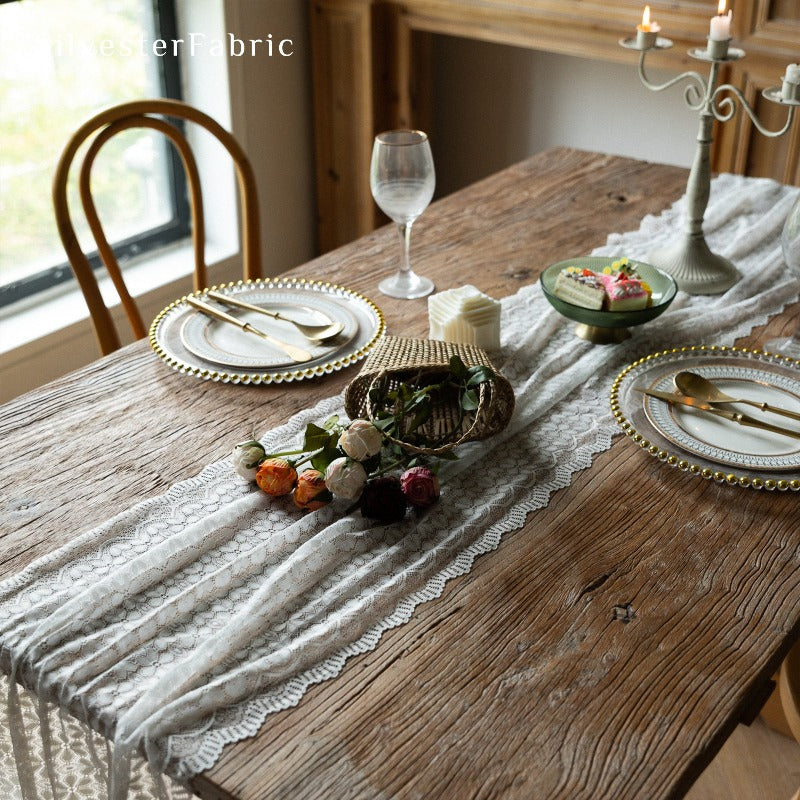 Wide table deals runners