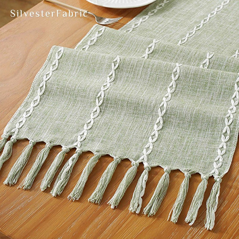 Green table runner on the table